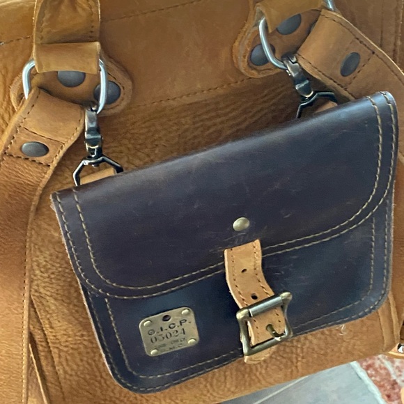 Saddleback 12 inch back pack WITHOUT WERRO BAG ATTACHMENT - Picture 7 of 7